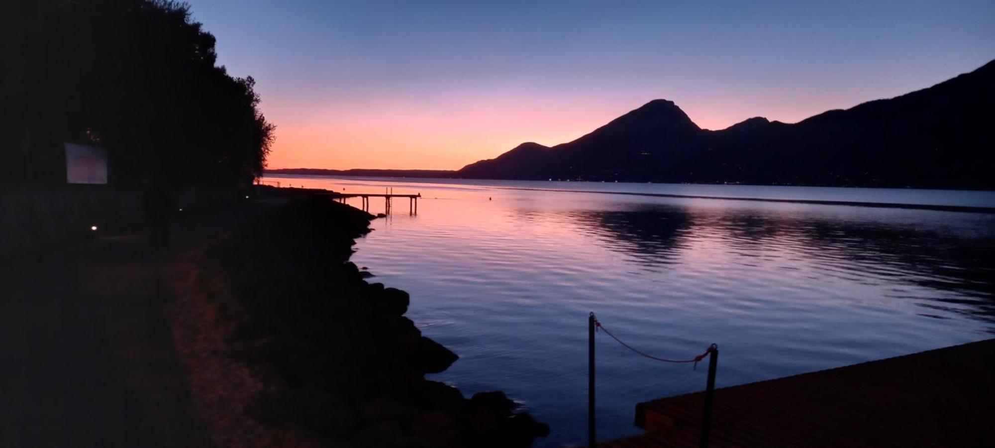 Villa Sul Lago Con Pontile Privato A Brenzone Sul Garda - Unique And Exclusive Exteriör bild