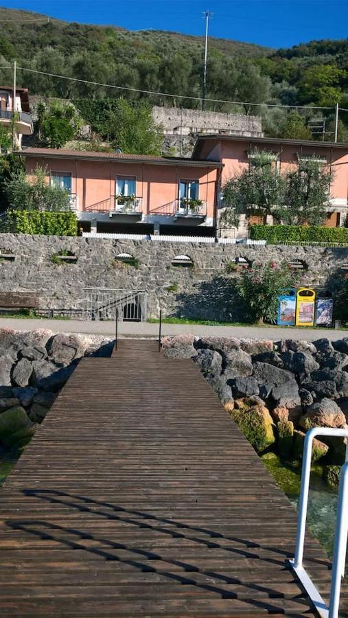 Villa Sul Lago Con Pontile Privato A Brenzone Sul Garda - Unique And Exclusive Exteriör bild
