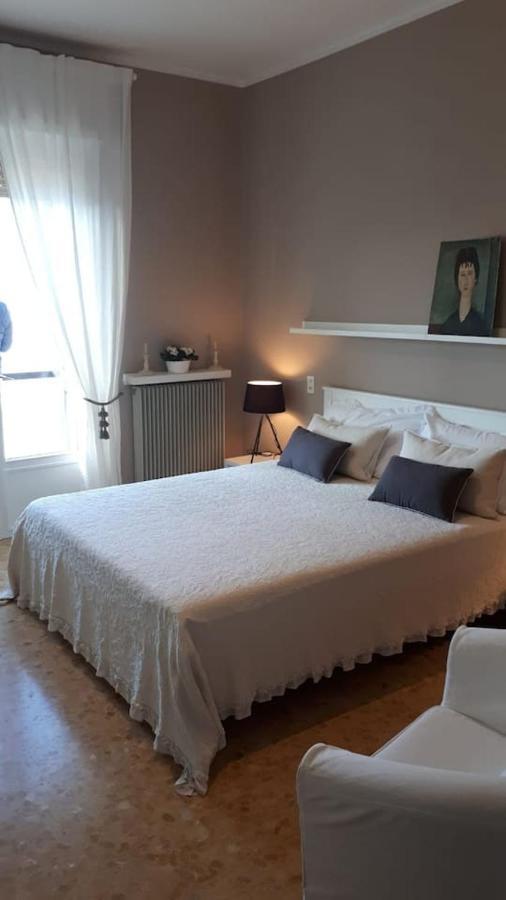 Villa Sul Lago Con Pontile Privato A Brenzone Sul Garda - Unique And Exclusive Exteriör bild
